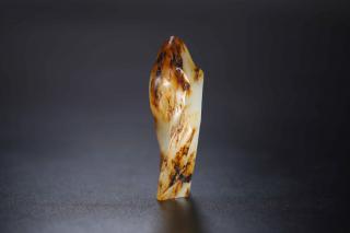 鉴别和田玉里的俄料,这几种方法最有效!