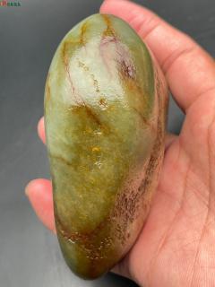 和田玉原石一个620克