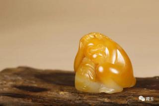 金光灿灿薄皮大馅,籽料里最贵气的存在:金包银